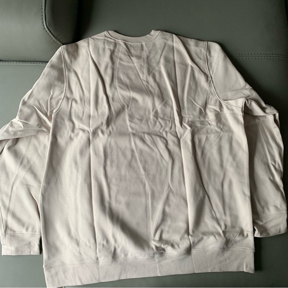 ✨Host Pick✨NWT COLUMBIA crewneck sweatshirt - Picture 2 of 7